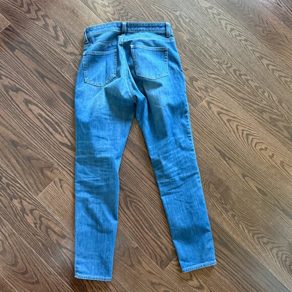 Uniqlo Skinny Jeans - Picture 4 of 4